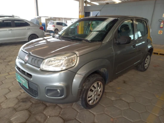 Fiat Uno Attractive 1.0 2015 em Tijucas - Santa Catarina