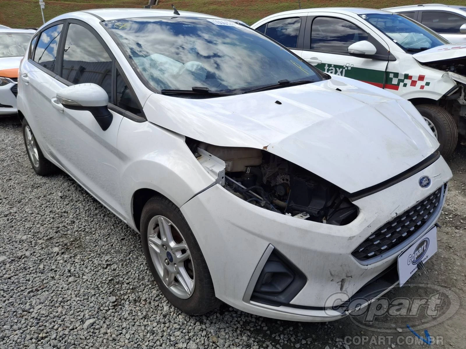 Ford Fiesta SEL 2018 1.6 Automático em Itaquaquecetuba - São Paulo
