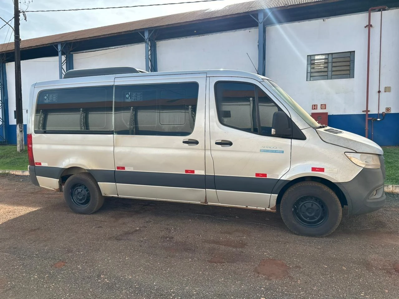 Mercedes-Benz Sprinter 416CDISPRINTERM 416CDISPRINTERM 2020/2021 Prata Diesel Van em Campo Novo Do Parecis - Mato Grosso