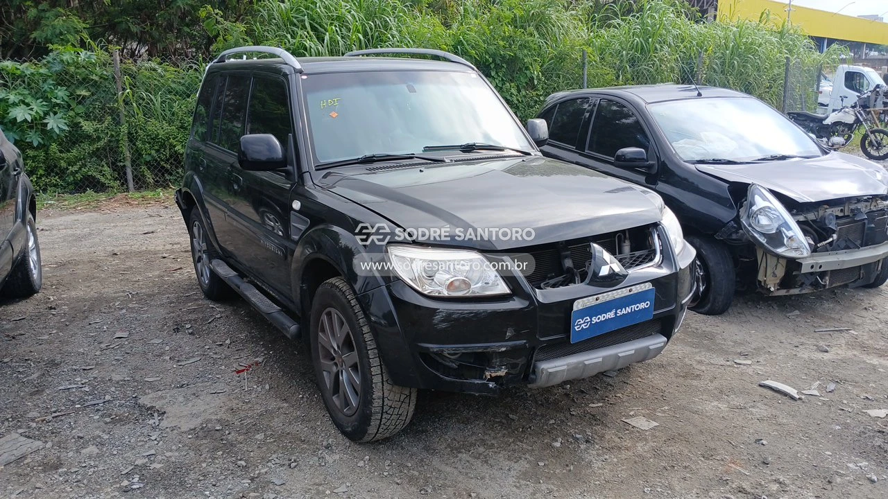 Mitsubishi Pajero TR4 2013/2014 Automático Flex em Guarulhos - São Paulo