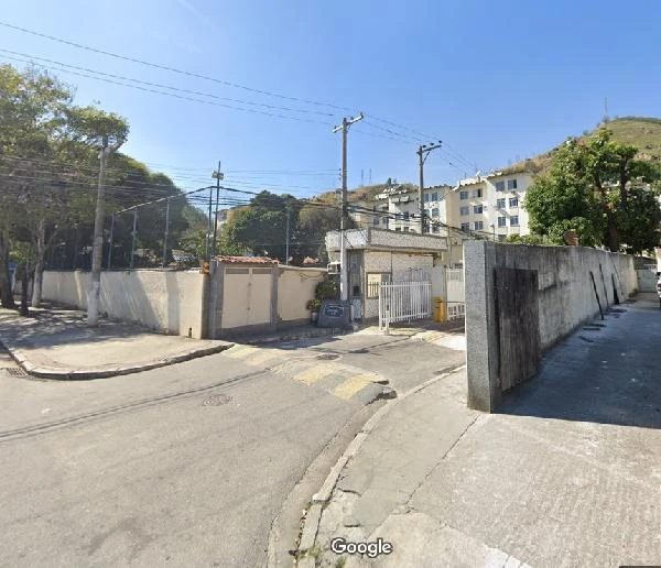 Apartamento de 50m² com 2 quartos na Rua Maranga, Praça Seca, RJ