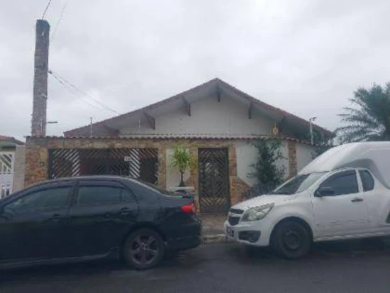 Casa em Praia Grande/SP em Praia Grande - São Paulo