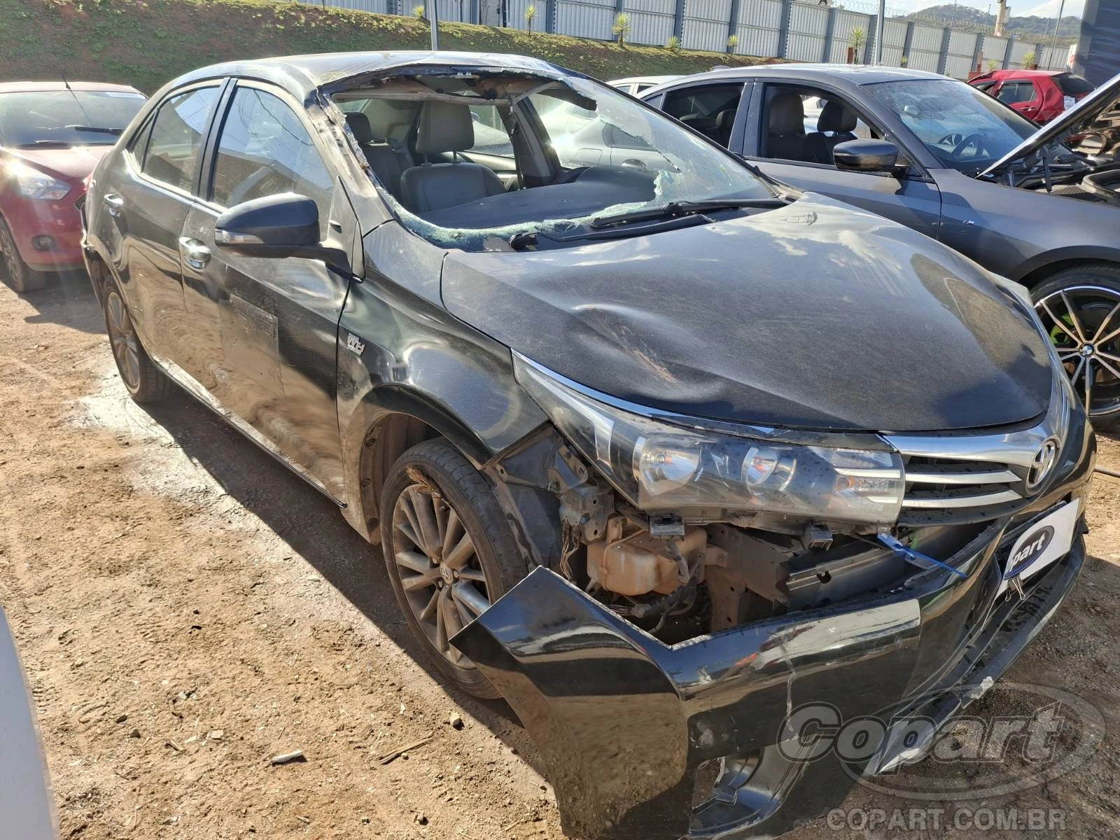 Toyota Corolla XEi 2.0 16V Dual VVVT-i 2016 Automático em Betim - Minas Gerais