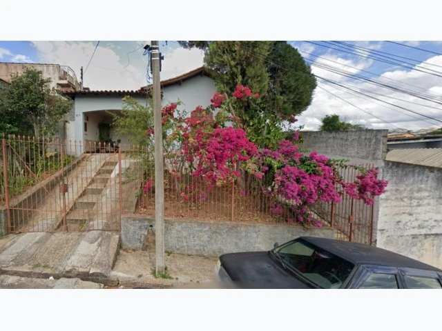 Casa com Fração 20% em Varginha/MG em Varginha - Minas Gerais