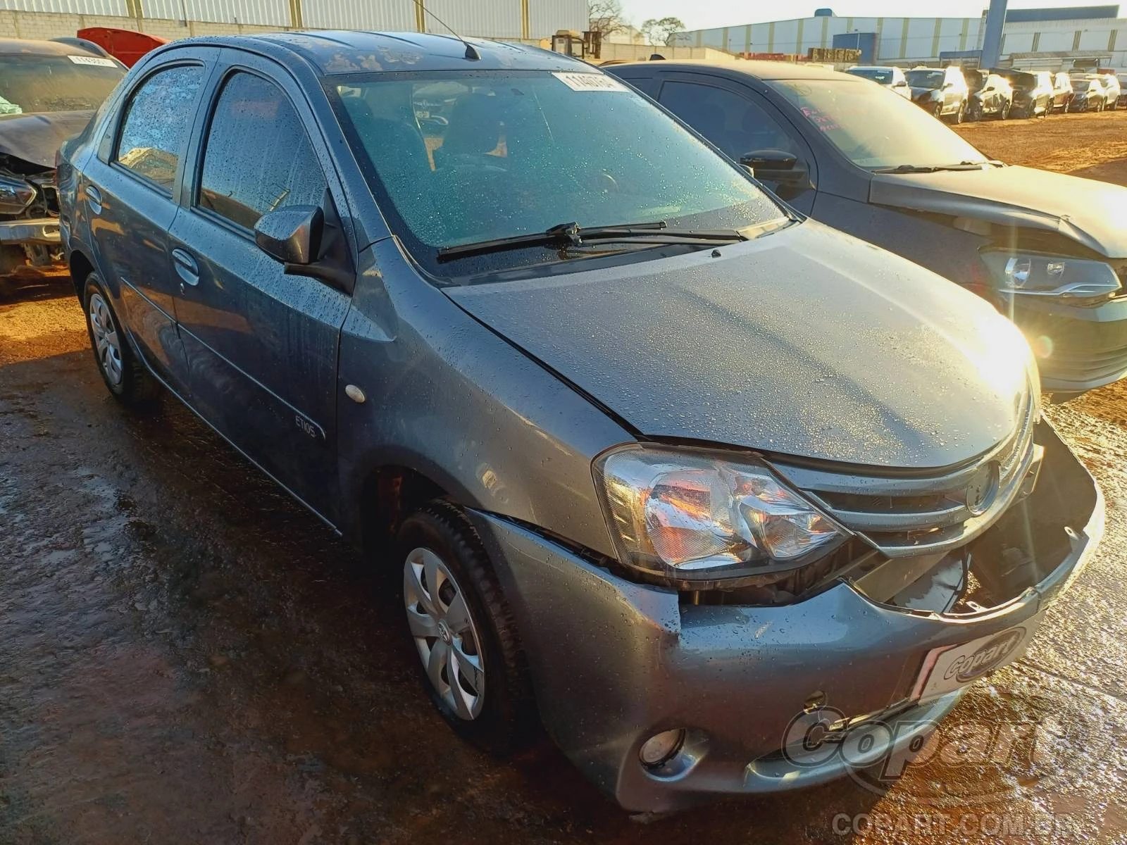 Toyota Etios Seda XS 2016 1.5 em Aparecida De Goiânia - Goiás