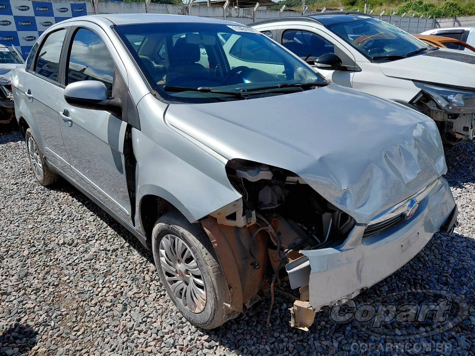 Fiat Grand Siena Attractive 2013 1.4 Evo Flex em Vitória De Santo Antão - Pernambuco