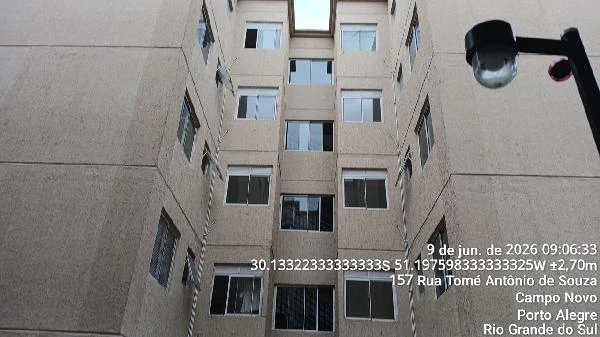 Apartamento com 2 Quartos e 1 Vaga na Garagem em Porto Alegre/RS em Porto Alegre - Rio Grande do Sul