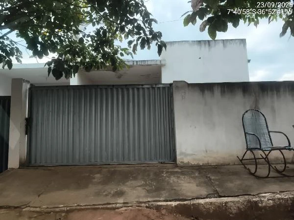 Casa com 2 Quartos em Sume/PB em Sume - Paraíba