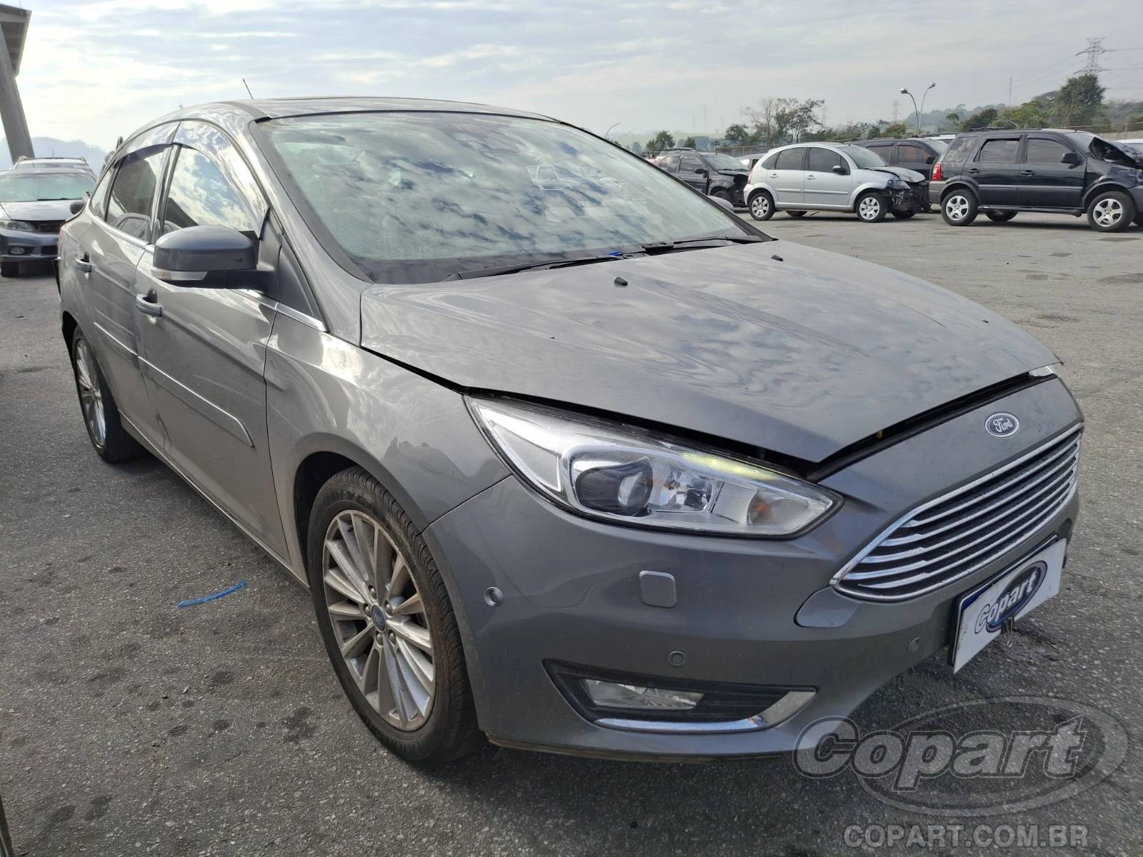Ford Focus Fastback Titanium 2016 2.0 Duratec Automático em Pirapora Do Bom Jesus - São Paulo