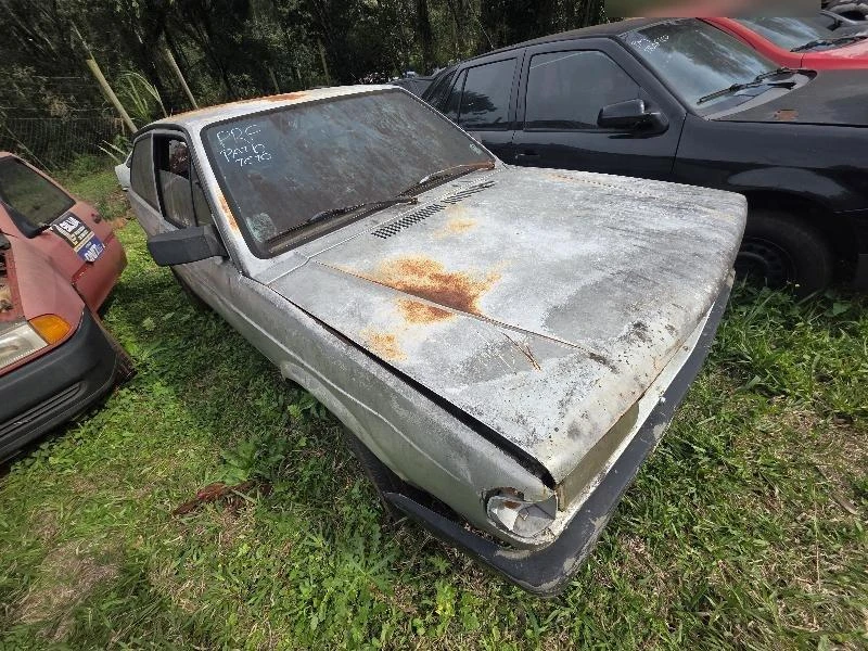 Volkswagen Gol CL 1994 Sucata Grande Monta em São Miguel Do Oeste - Santa Catarina