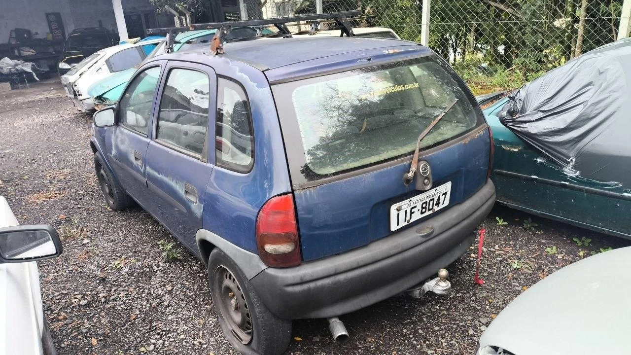 Chevrolet Corsa GL 1999 Azul em Araucária - Paraná