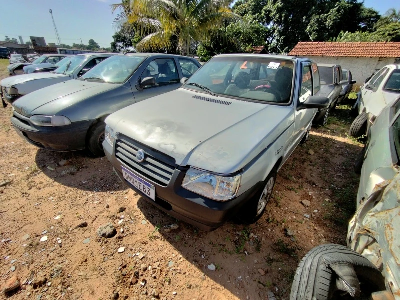 Fiat Strada Sucata Grande Monta em Marília - São Paulo
