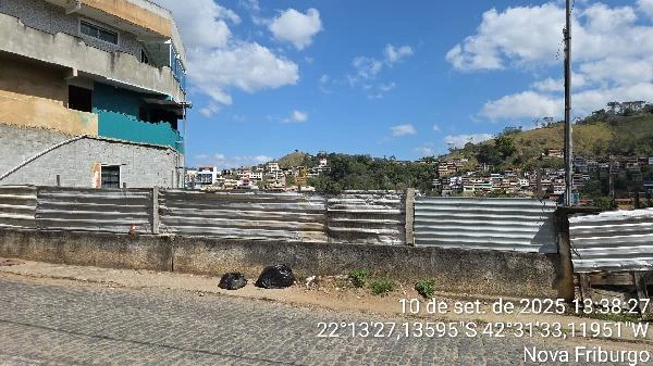 Terreno no Cond. Conselheiro Pauloino em Nova Friburgo/RJ em Nova Friburgo - Rio de Janeiro