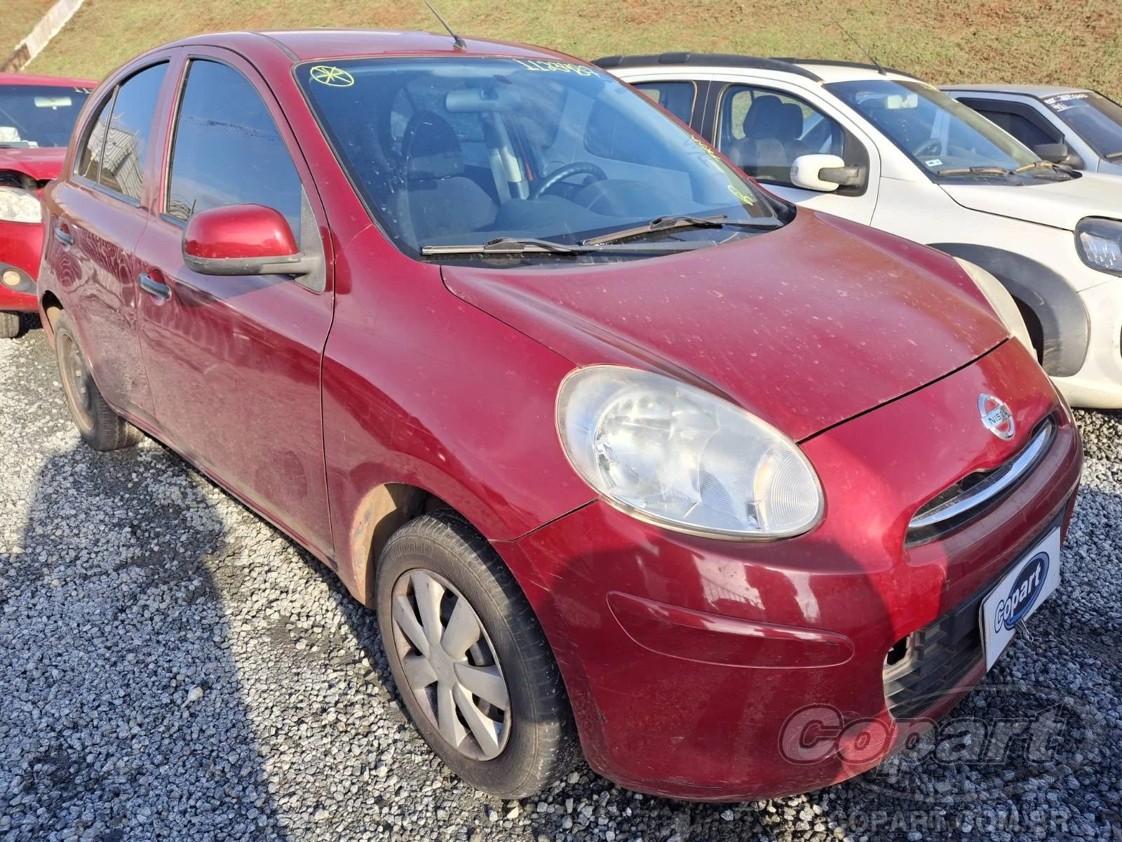 Nissan March 2012 1.0 16V em Itaquaquecetuba - São Paulo