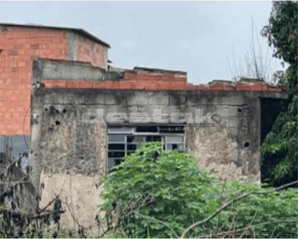 Casa com 3 cômodos em Guarulhos/SP em Guarulhos - São Paulo