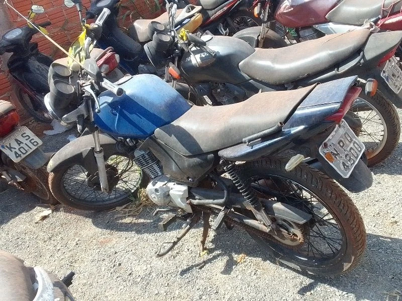 Yamaha YBR125 YBR125 K 2009 Azul em Tangará Da Serra - Mato Grosso