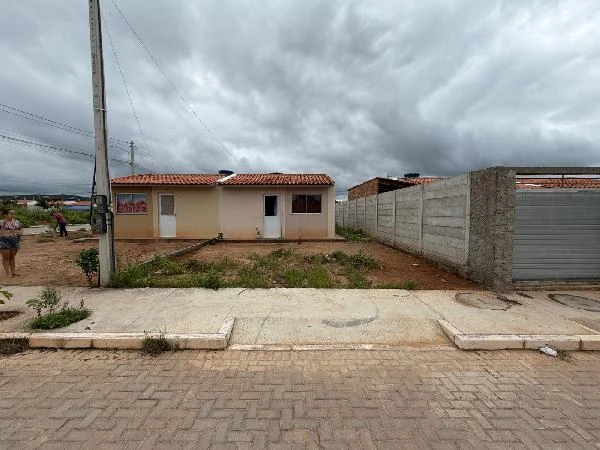 Casa com 2 Quartos em Belo Jardim/PE em Belo Jardim - Pernambuco