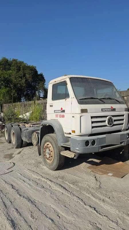 Volkswagen 26.260 EA 2010 6x4 Diesel em Duque De Caxias - Rio de Janeiro