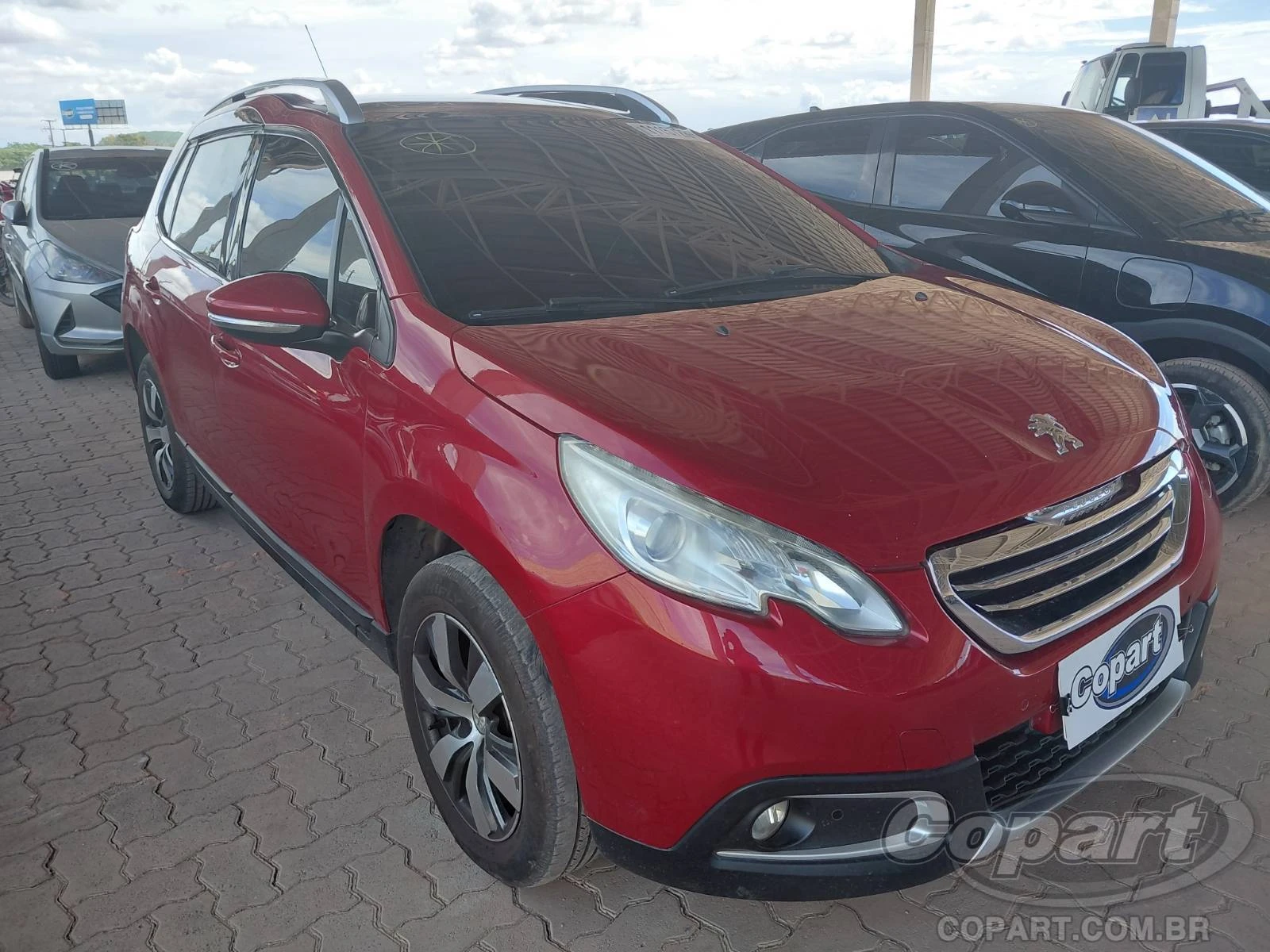 Peugeot 2008 2016 1.6 16V VVT com Teto Solar em Eusébio - Ceará