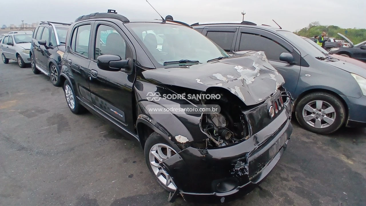Fiat Uno Sporting 2012 1.4 Manual em Guarulhos - São Paulo