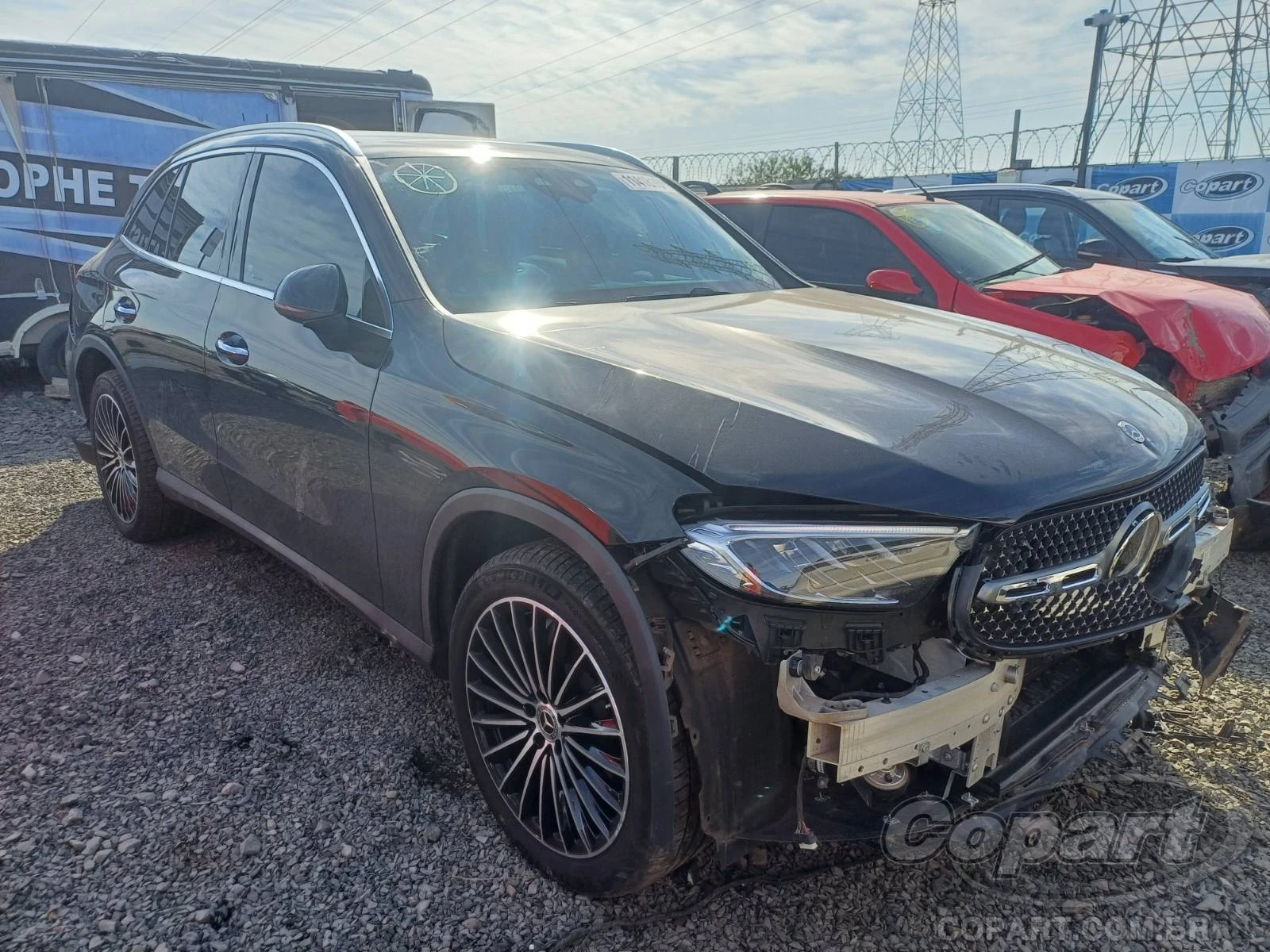 Mercedes-Benz GLC GLC 300 4MATIC 2.0 Hybrid Automático em Canoas - Rio Grande do Sul