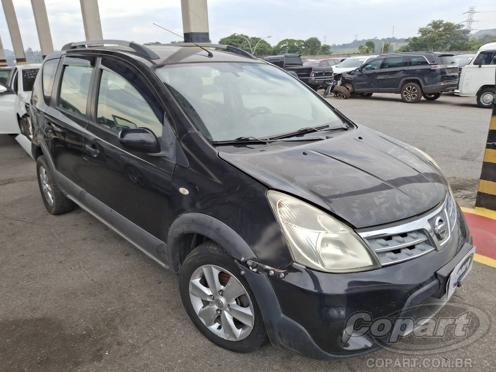 Nissan Livina SL 2013 1.8 16V Automático em Pirapora Do Bom Jesus - São Paulo