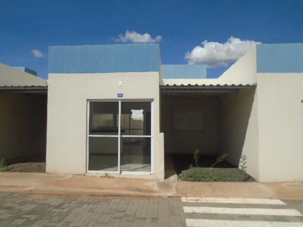 Casa com 2 Quartos em Uberlândia/MG em Uberlandia - Minas Gerais