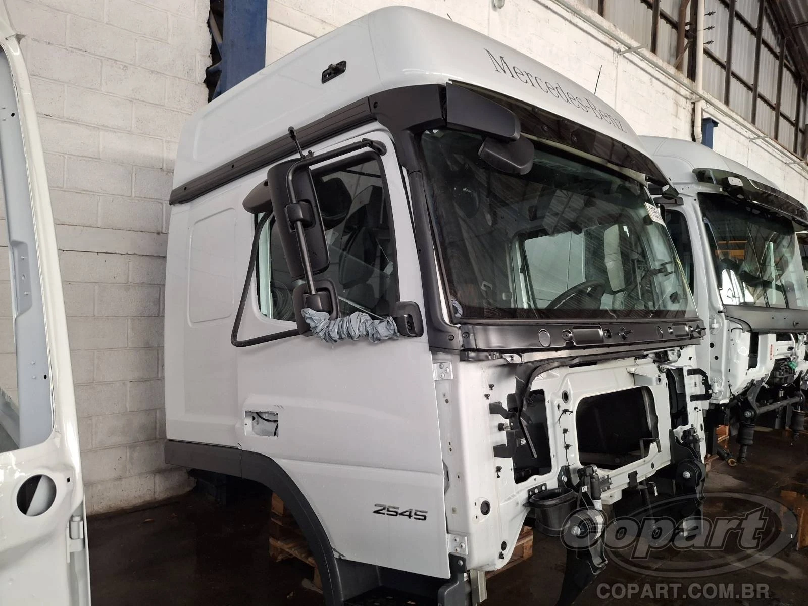 Mercedes-Benz Atego Cabine 3033 em Embu Das Artes - São Paulo