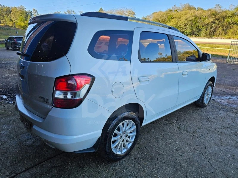 Chevrolet Spin LT 2014 1.8 em Rio Pardo - Rio Grande do Sul