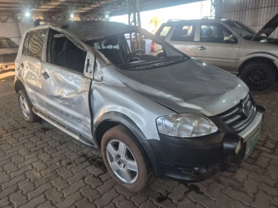 Volkswagen Crossfox 2008 2009 Flex 4x2 Manual em Nova Santa Rita - Rio Grande do Sul
