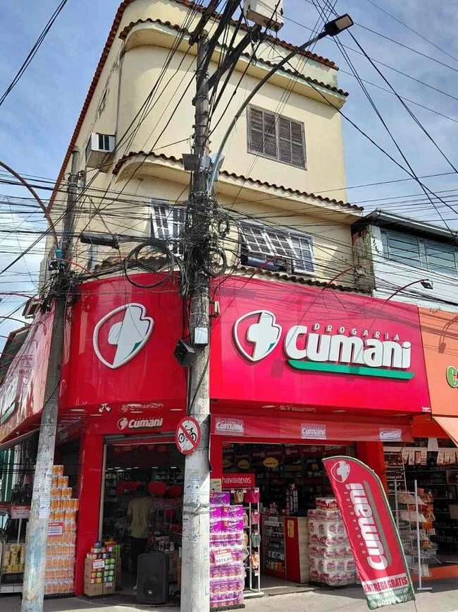 Loja com 2 pavimentos em Magé/RJ em Magé - Rio de Janeiro