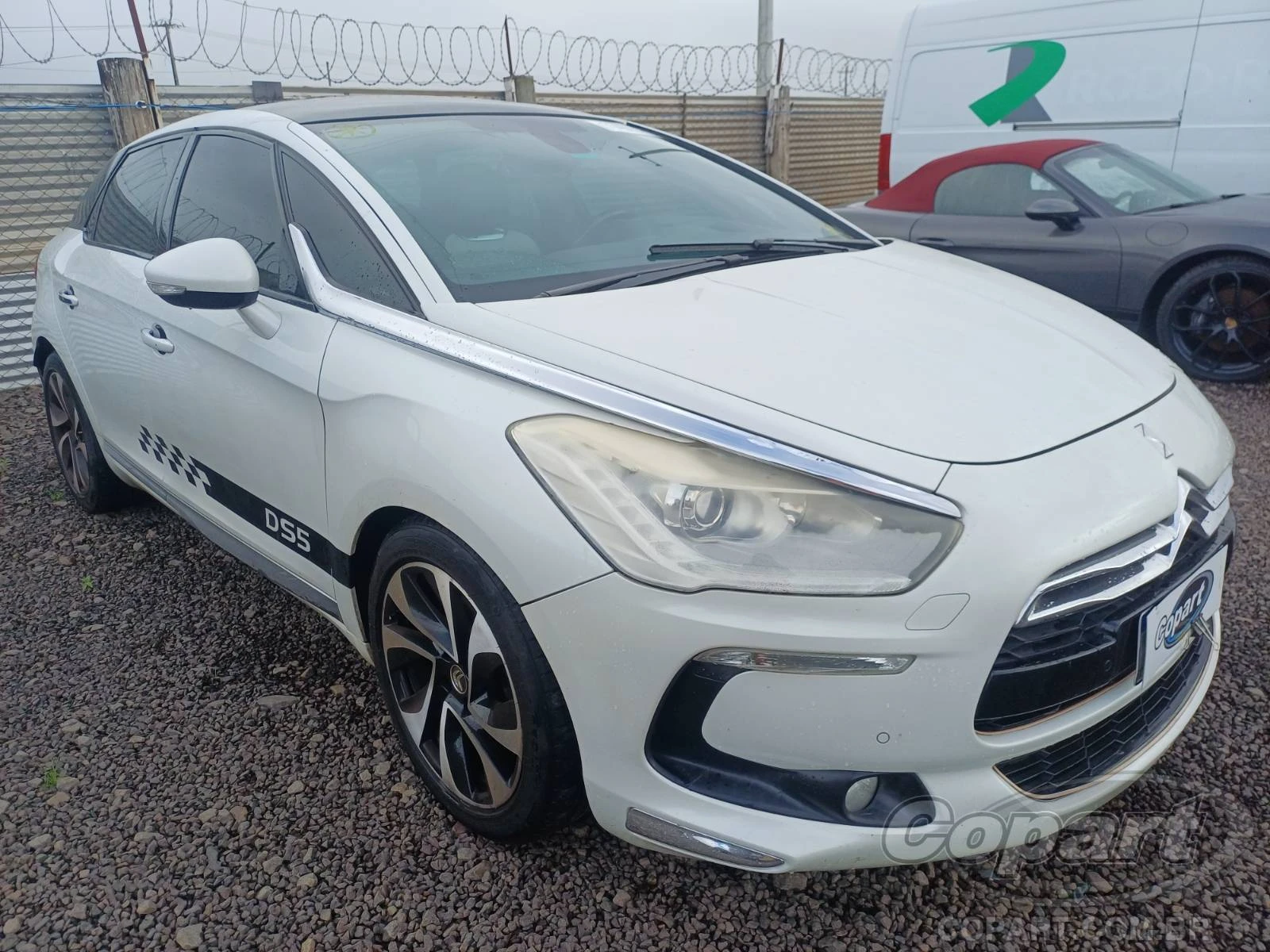 Citroën DS5 DS5 2013 1.6 THP Automático em Canoas - Rio Grande do Sul