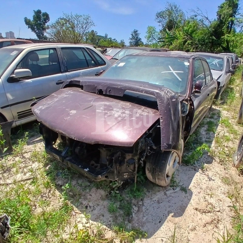 Mitsubishi Lancer GLXi Sucata Desmontado em Indaiatuba - São Paulo