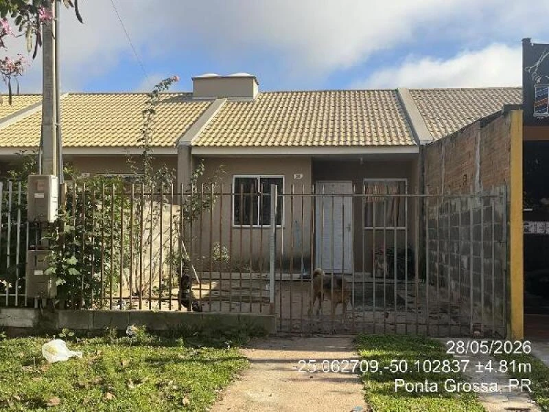Casa em Ponta Grossa/PR em Ponta Grossa - Paraná