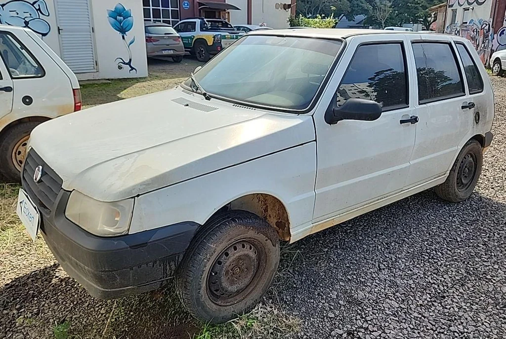 Fiat Uno Mille Economy 2013 1.0 Flex Manual em Chapecó - Santa Catarina