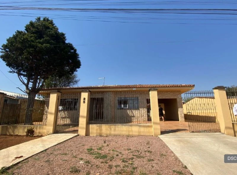 Casa em Ponta Grossa/PR em Ponta Grossa - Paraná