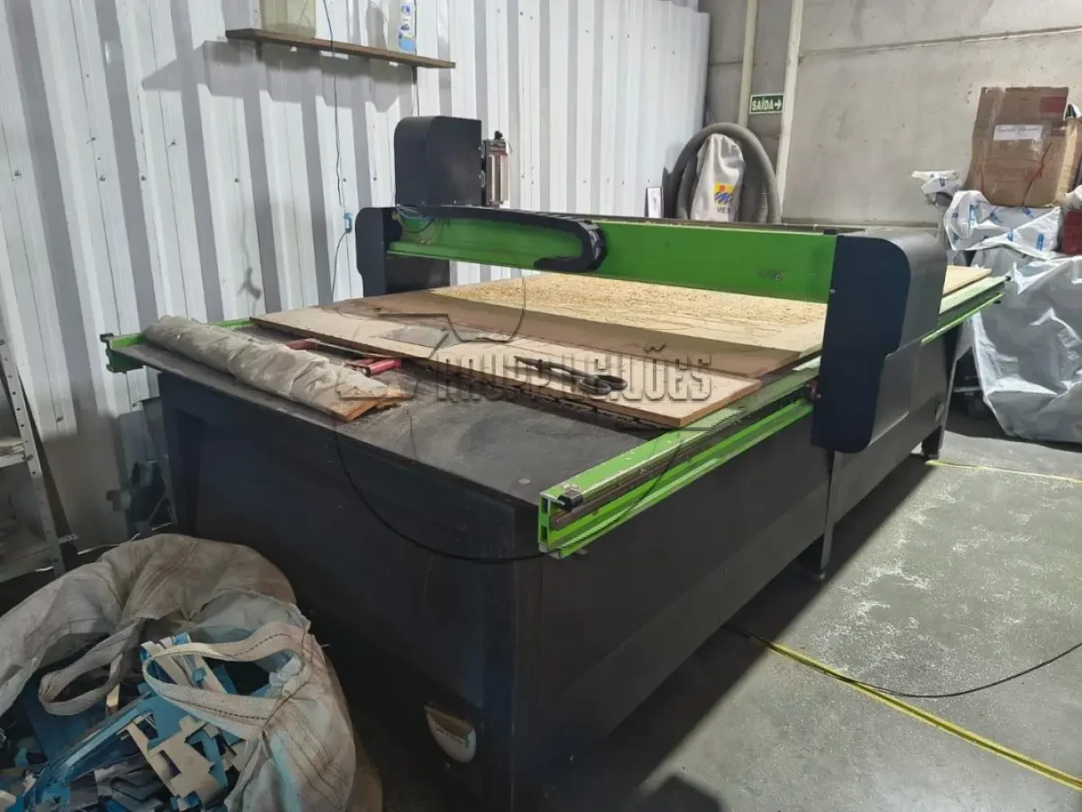 Rhouter DS4 DS4 com Mesa 3m em Osório - Rio Grande do Sul