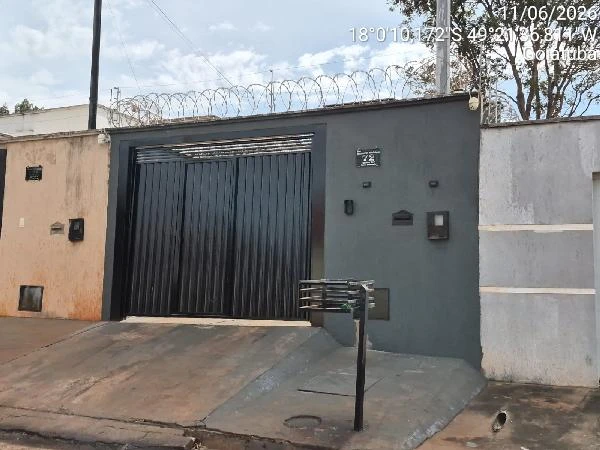 Casa com 2 Quartos e 1 Vaga em Goiatuba/GO em Goiatuba - Goiás