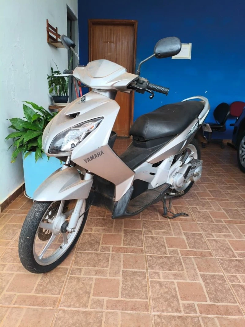Yamaha Neo AT 115 Neo AT 115 2008 Prata em Macedônia - São Paulo