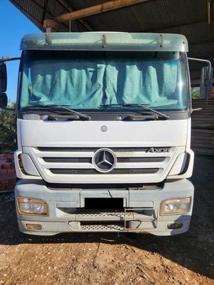 Mercedes-Benz Axor 1933 S AXOR 1933 S 2011 Automático Diesel Branca em Gália - São Paulo