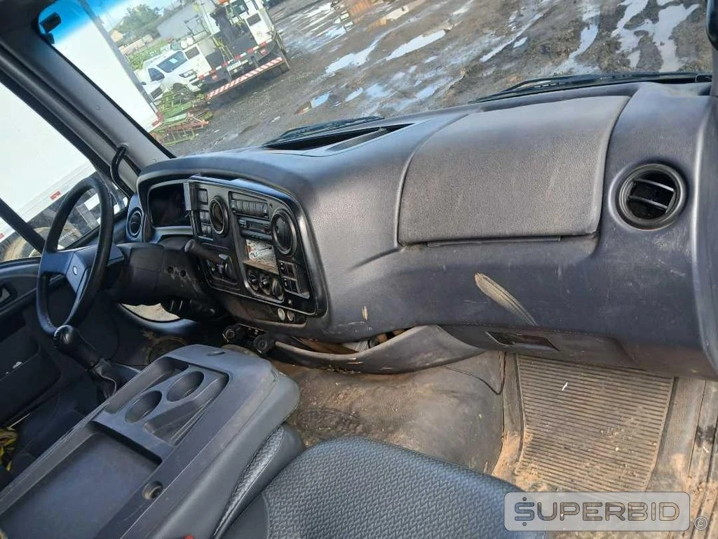 Ford Cargo Cargo 1517 CN 2012 Diesel Manual em Candeias - Bahia