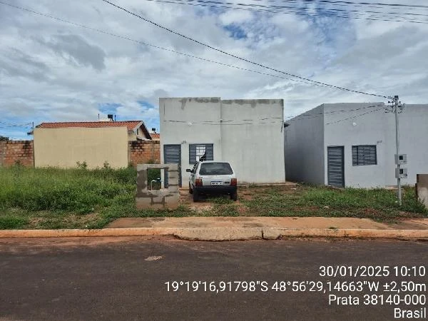 Casa com 2 Quartos de 53m² no Parque do Jacare em Uberlandia - Minas Gerais