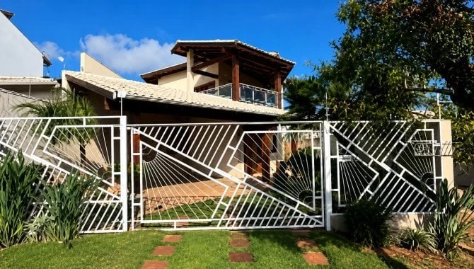 Casa com área construída em Itaí/SP em Itaí - São Paulo