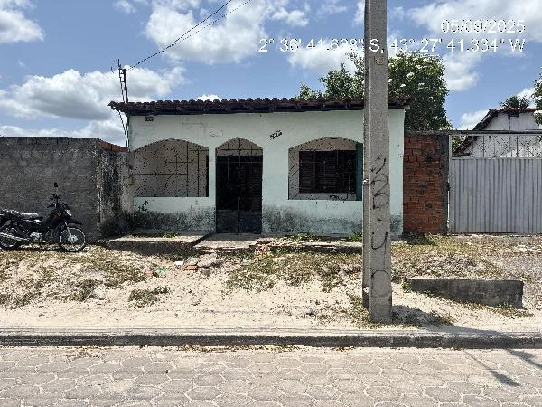 Casa com 3 Quartos em Humberto de Campos/MA em Humberto De Campos - Maranhão