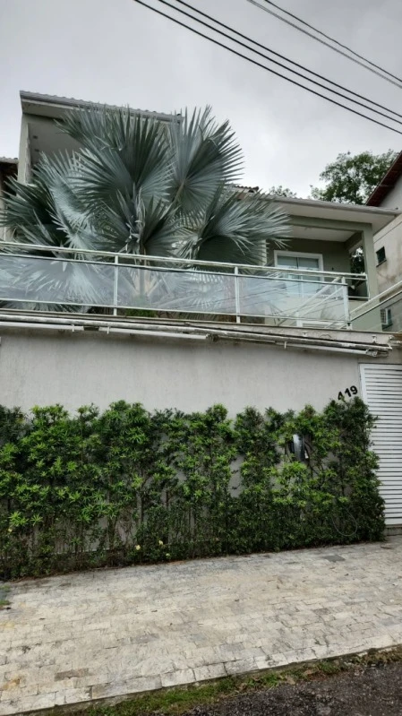 Terreno com Construção no Jardim Santo Amaro em Niterói/RJ em Niterói - Rio de Janeiro