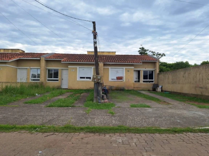 Casa Casa geminada em Esteio/RS em Esteio - Rio Grande do Sul