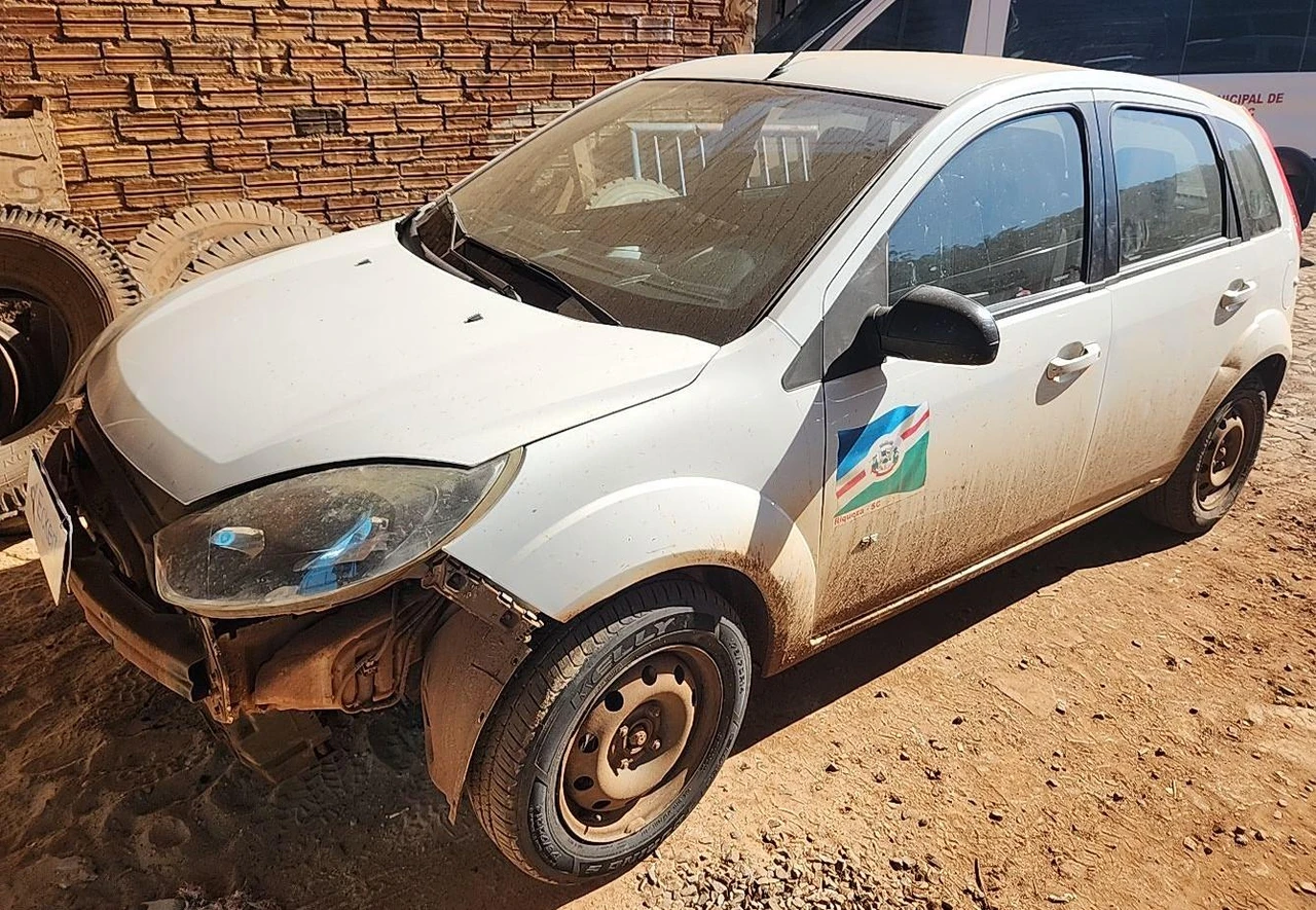 Ford Fiesta 2013/2014 Flex Manual em Riqueza - Santa Catarina