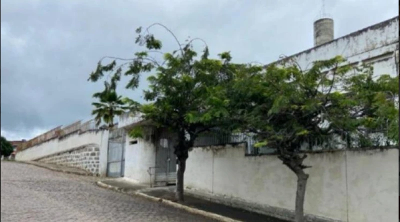 Prédio Comercial no Av. Joaquim Nabuco 161, Pitanga em Pesqueira/PE em Pesqueira - Pernambuco
