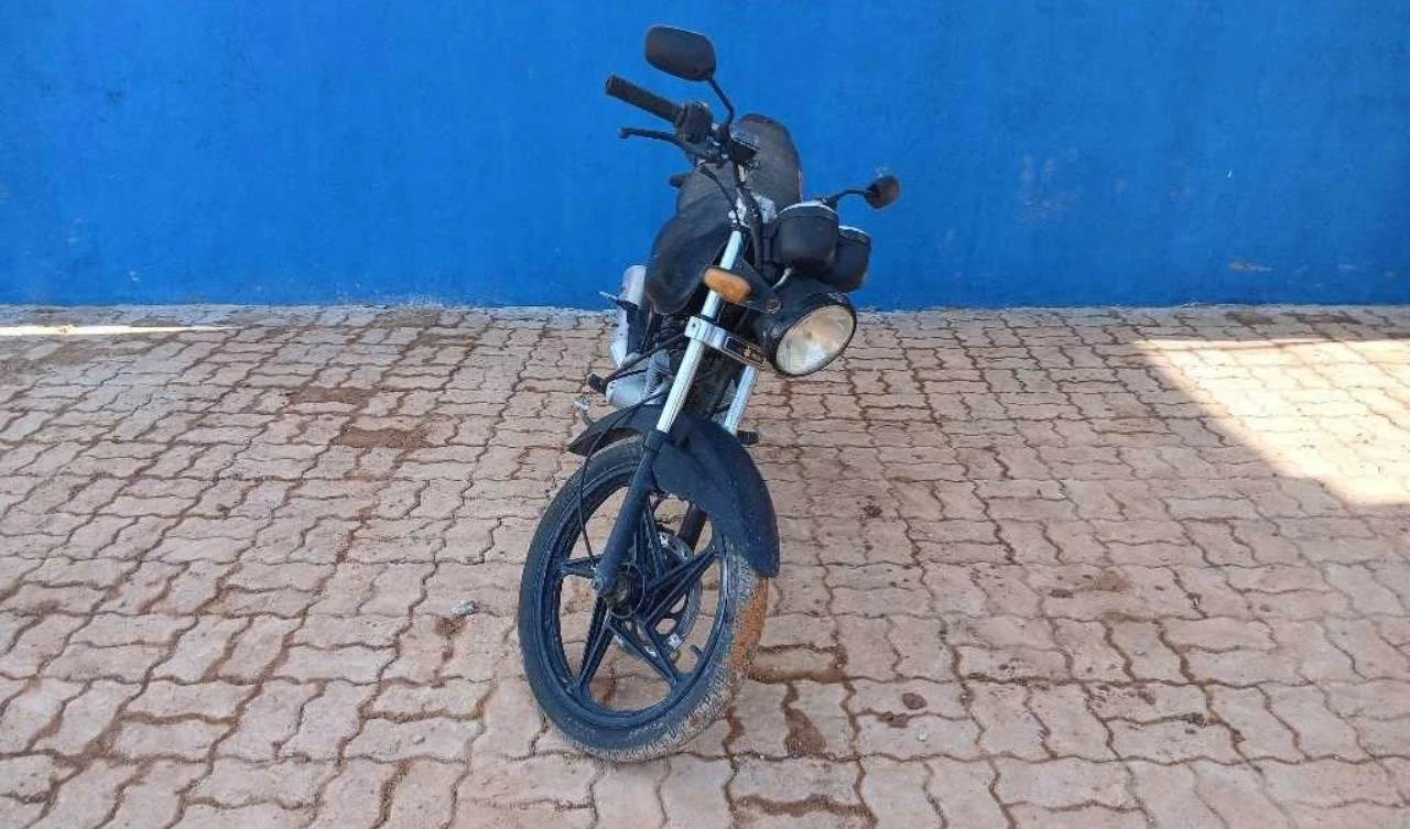 Suzuki EN125 YES 2009 125cc em Macapá - Amapá