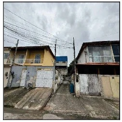 Prédio Comercial com Área Privativa em São Gonçalo/RJ em Sao Goncalo - Rio de Janeiro